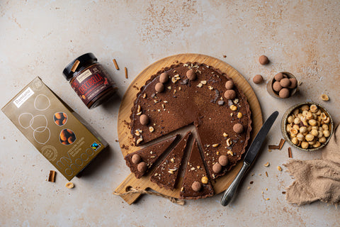 Recette image Cheesecake senza cottura con Chocobella nocciole e cannella e praline MyChoco